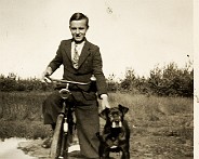 1941 Wim met hond 1